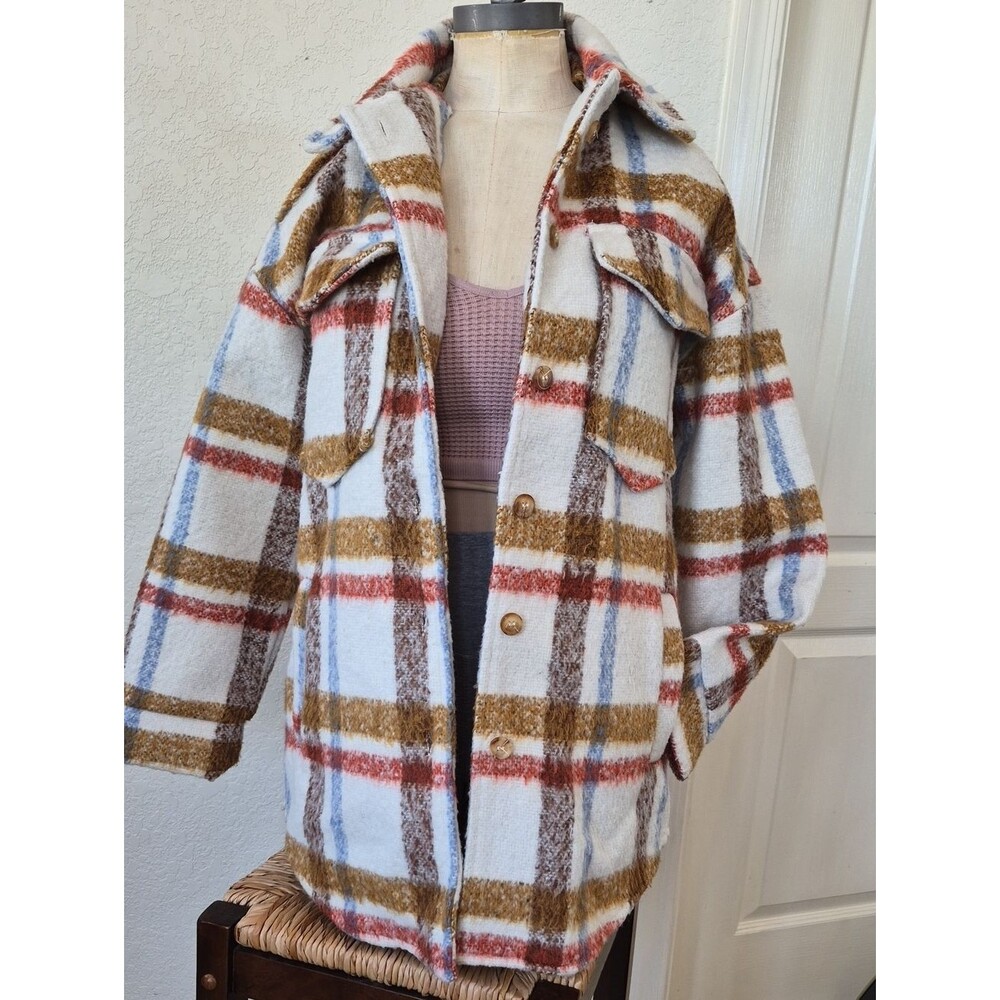 Timing, 10% Wool, Thick Woven Plush Fannel, Shacket with Large Flap Pockets Sz S